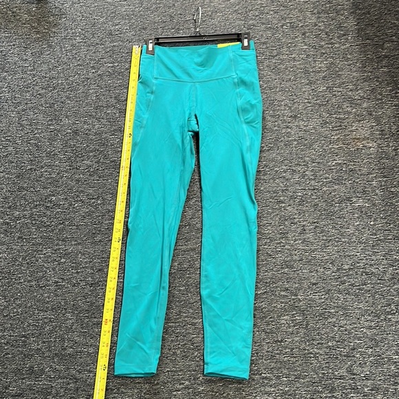 All in motion, high-rise leggings. 1297 - Picture 4 of 10